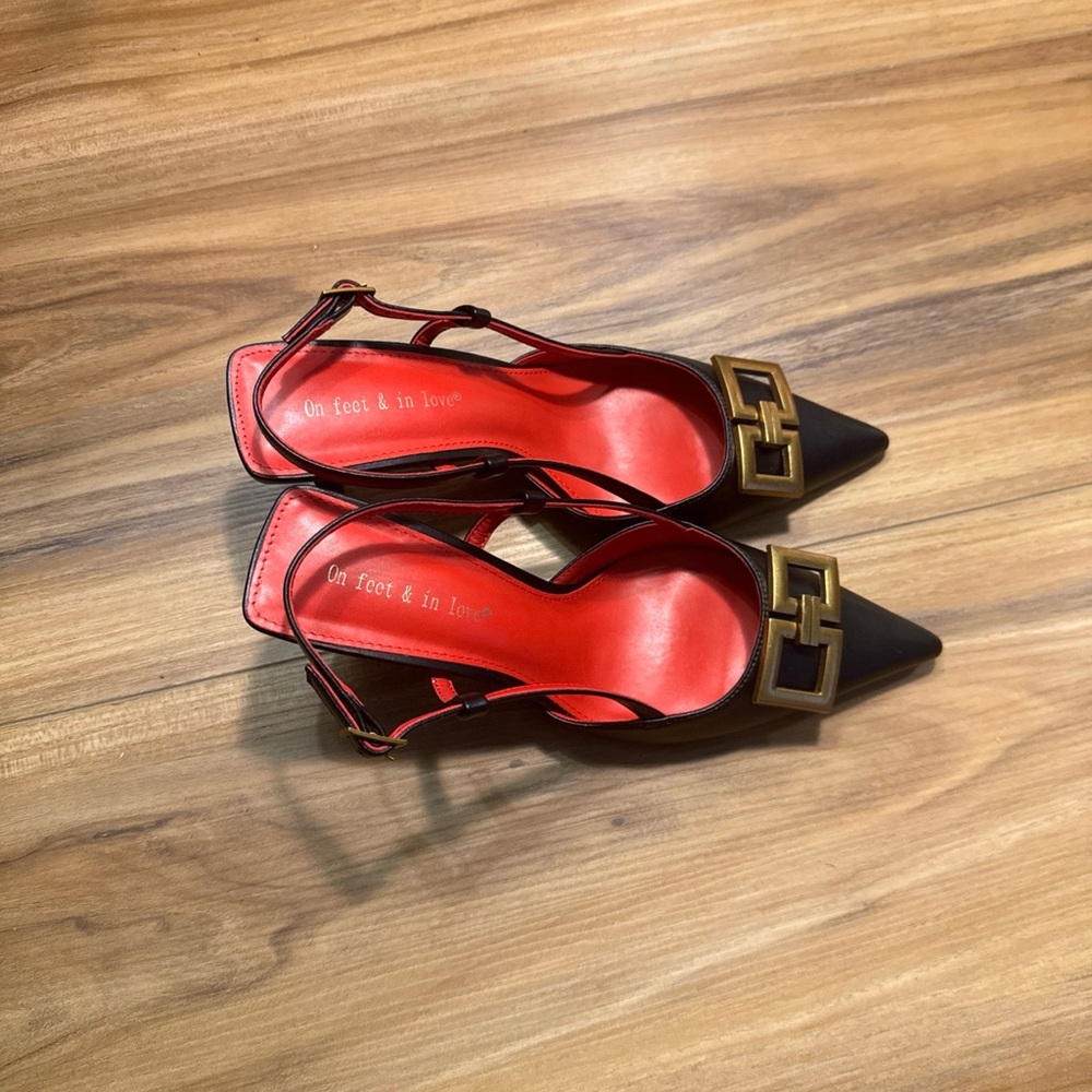 Black Pointed Slingback Heels with Gold Buckle and Red Insole - Picture 2 of 12